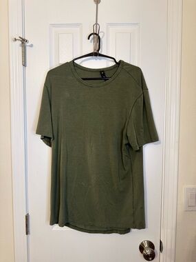 lululemon athletica Olive Green Crew Neck Short Sleeve Tee